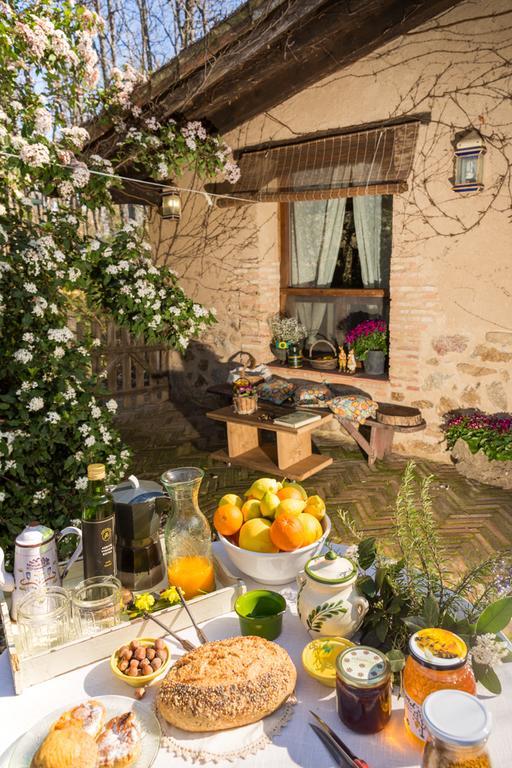 Casa Rural La Casa Del Bosque Navaconcejo Eksteriør billede